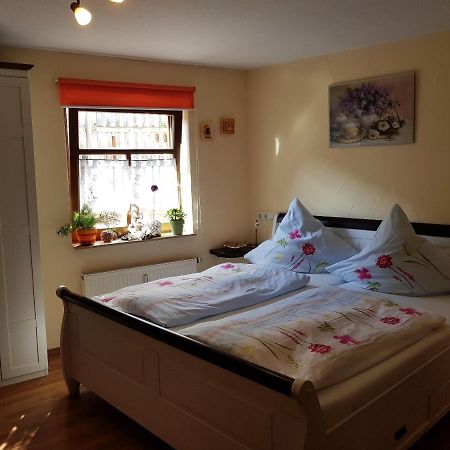 Zum Burgtoerle Hotel Wallduern Buitenkant foto
